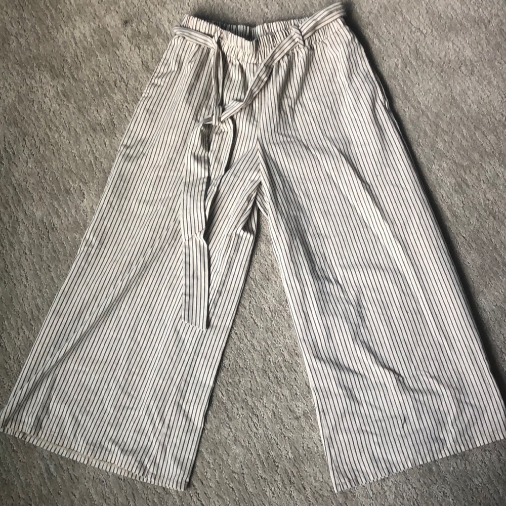 Cropped pants